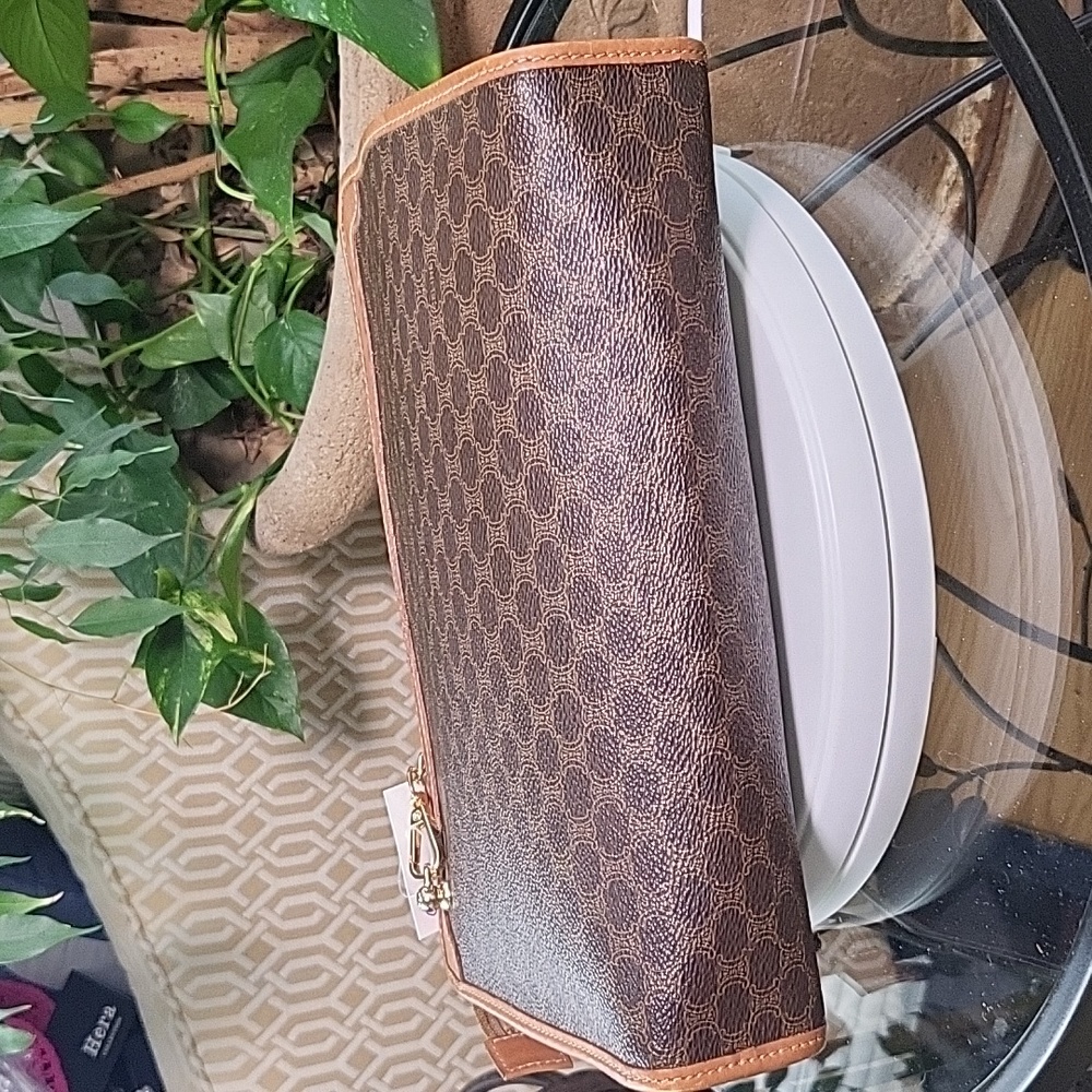 Vintage Celine Crossbody & Wallet - Picture 8 of 16